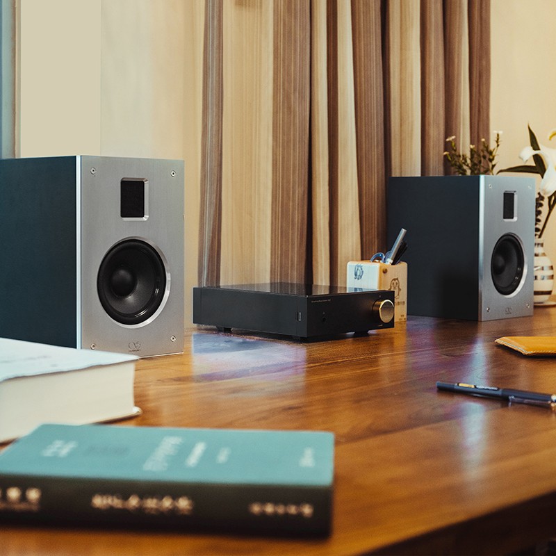 山靈&nbsp;氣動式高音無源音箱&nbsp;JET1，10月27日全網開售，零售價2798元。EA5+JET1&nbsp;HiFi音響套裝價7998元，均享受6期免息分期